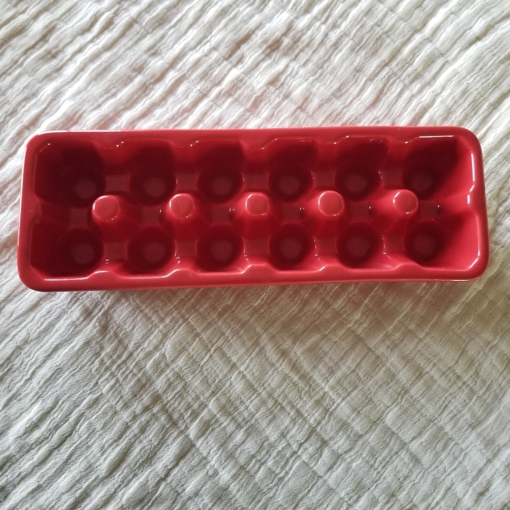 Danny Seo | Ceramic Dozen Egg Dish